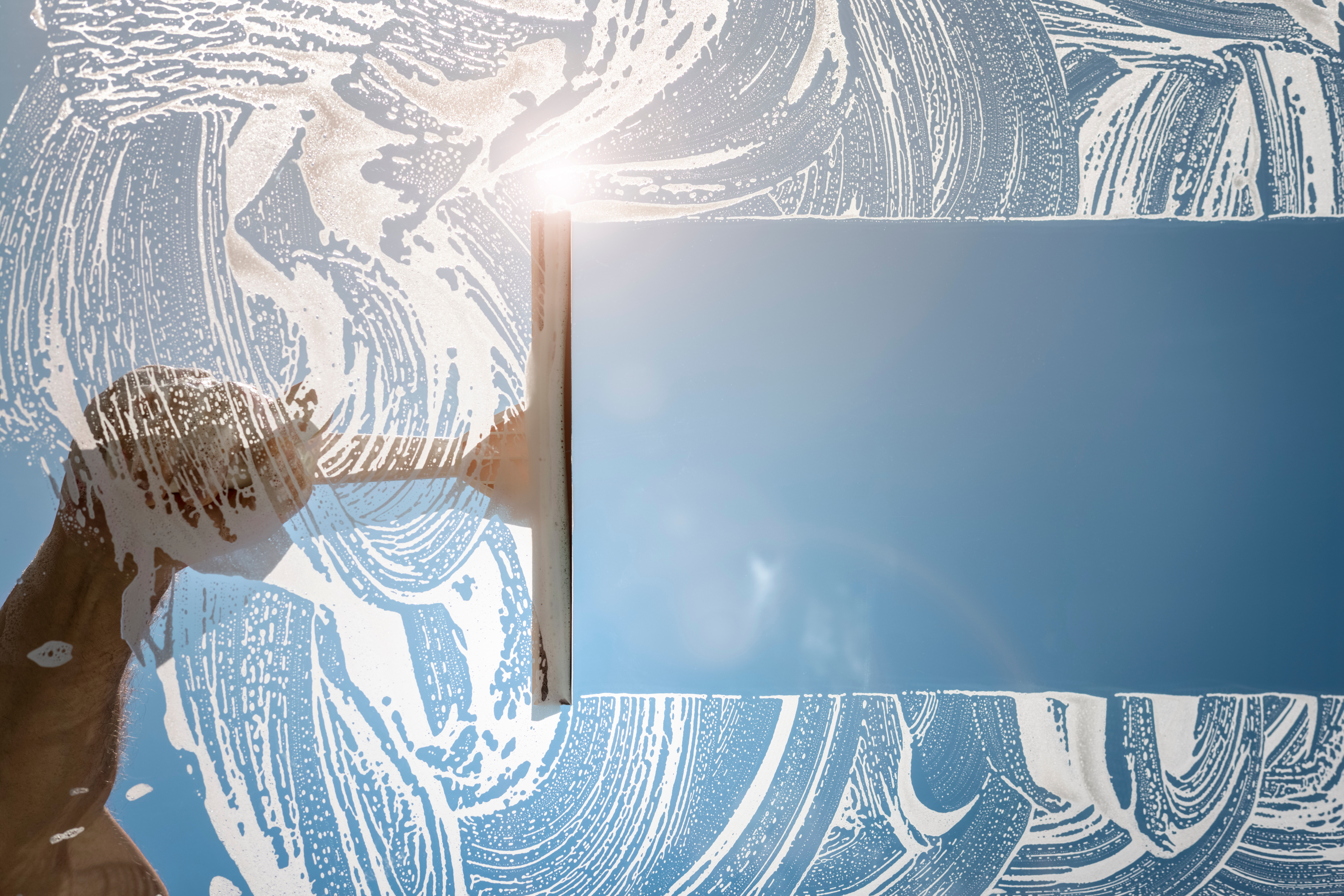 Glashelder resultaat: 7x schoonmaaktips voor glazenwassers